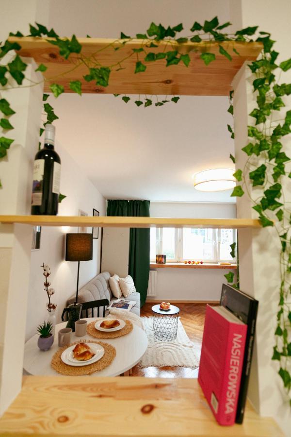 Chmielna - 250M Od Zlotych Tarasow, 350M Od Dworca Centralnego - Wifi - Smart Tv 55 Cali - Better Rental Warsaw Ngoại thất bức ảnh