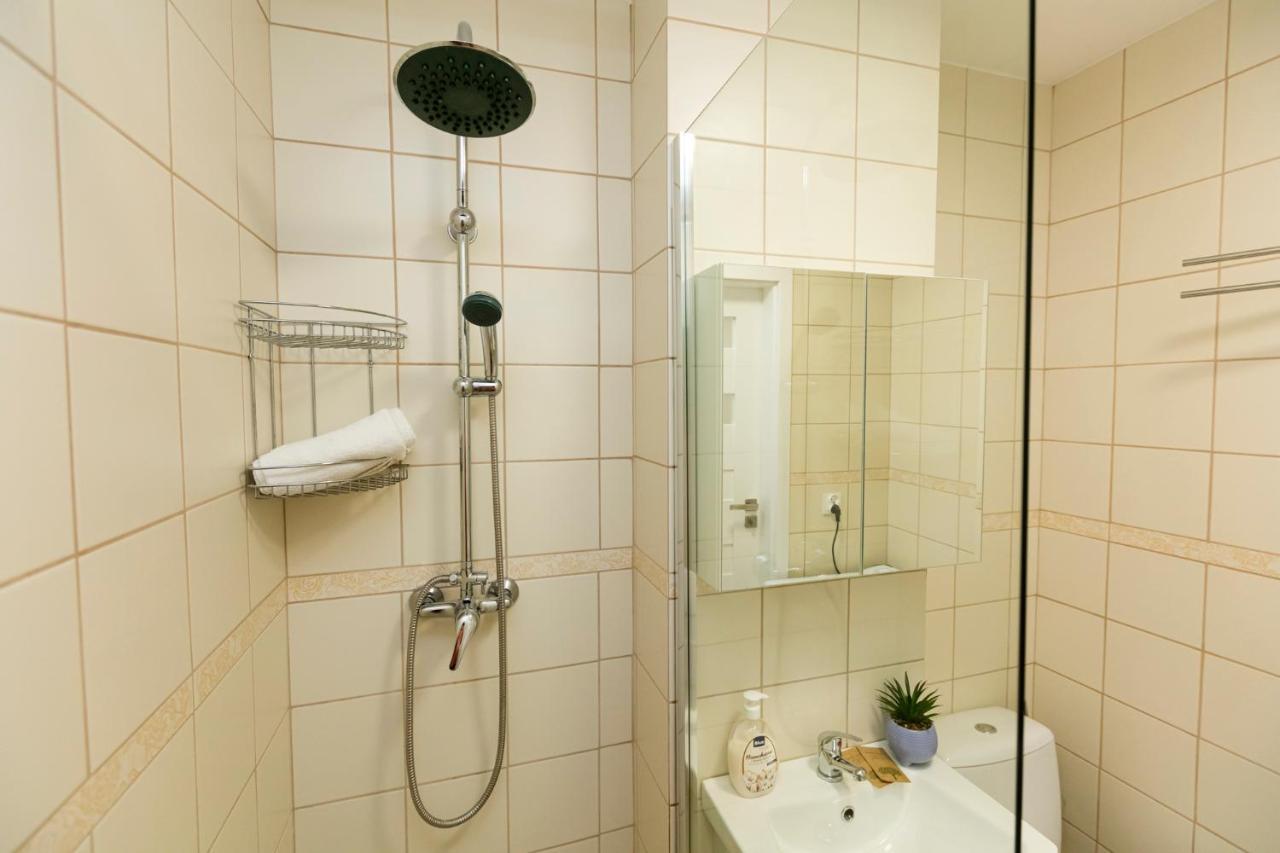 Chmielna - 250M Od Zlotych Tarasow, 350M Od Dworca Centralnego - Wifi - Smart Tv 55 Cali - Better Rental Warsaw Ngoại thất bức ảnh