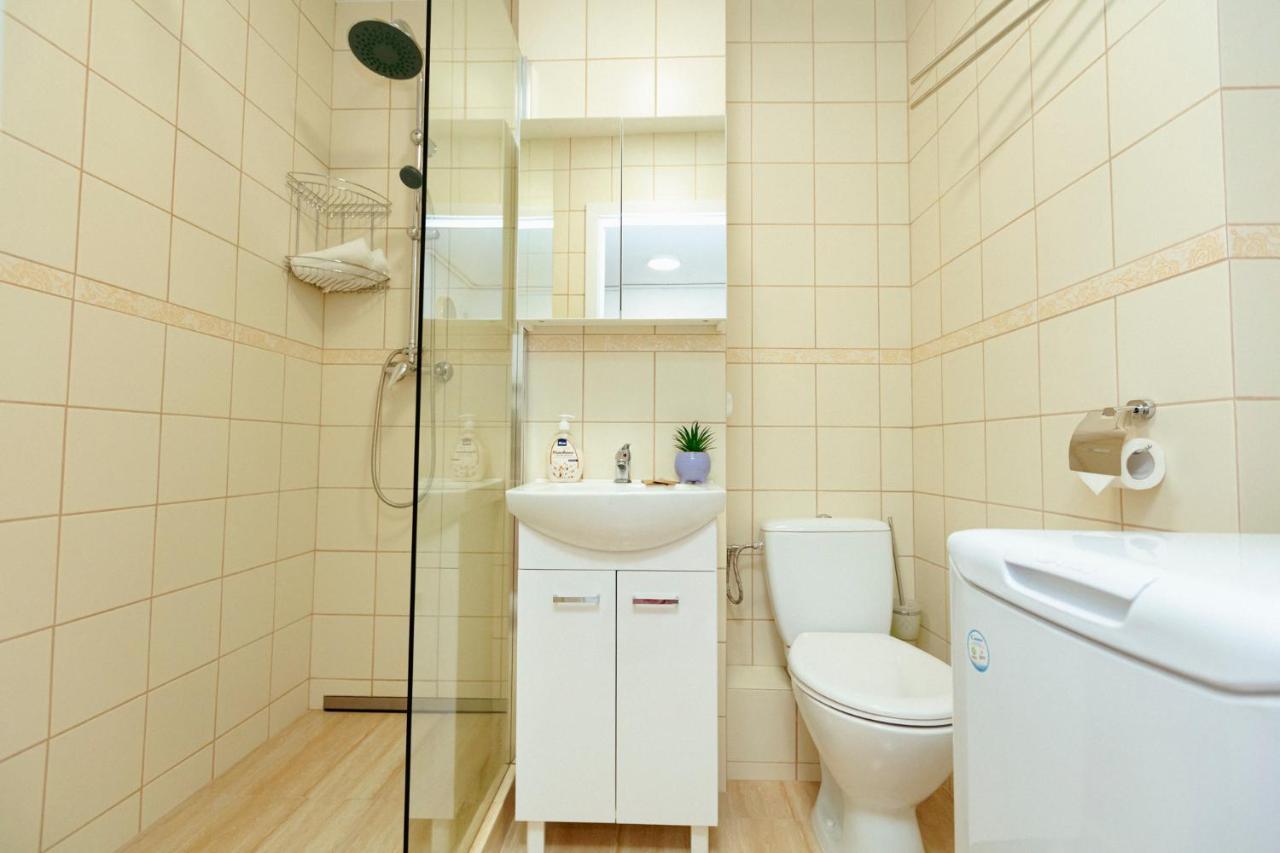Chmielna - 250M Od Zlotych Tarasow, 350M Od Dworca Centralnego - Wifi - Smart Tv 55 Cali - Better Rental Warsaw Ngoại thất bức ảnh